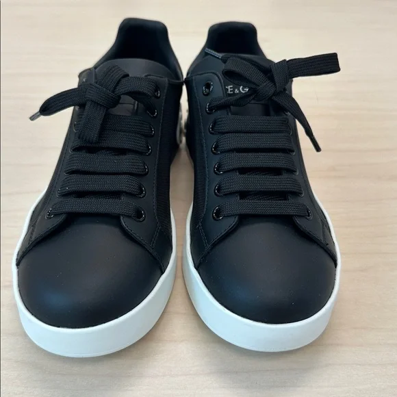 Dolce & Gabbana Black and White Logo Sneakers, new in box. Dust bag included - Picture 4 of 14